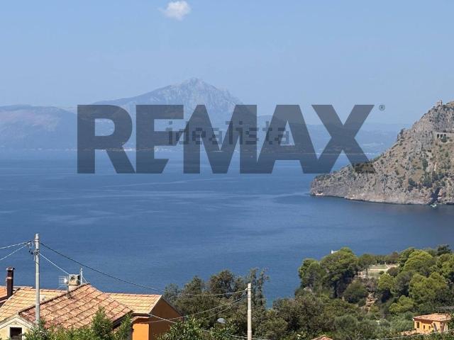 Case e ville in vendita di 363 m²