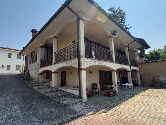 Case e ville in vendita di 363 m² in Via Balbi, 11
