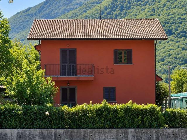 Case e ville in vendita di 363 m² in Via Occhitelli, 5