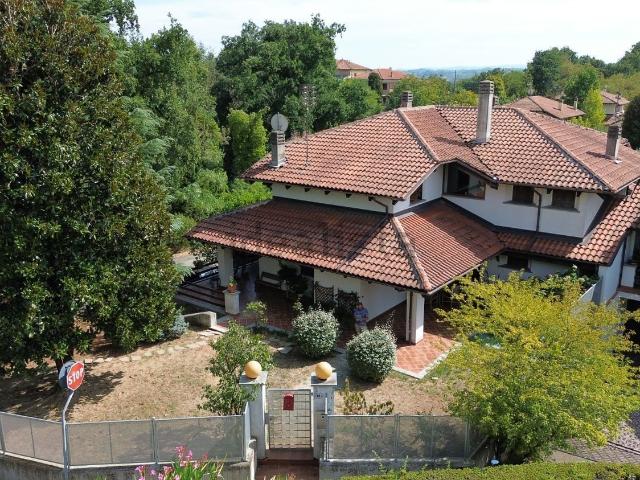 Case e ville in vendita di 365 m²