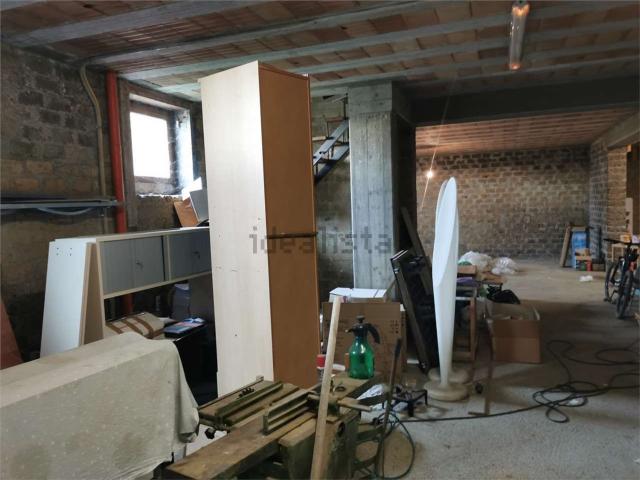 Case e ville in vendita di 366 m² in Via Mentuccia