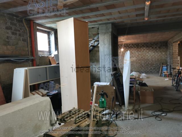 Case e ville in vendita di 366 m² in Via Mentuccia