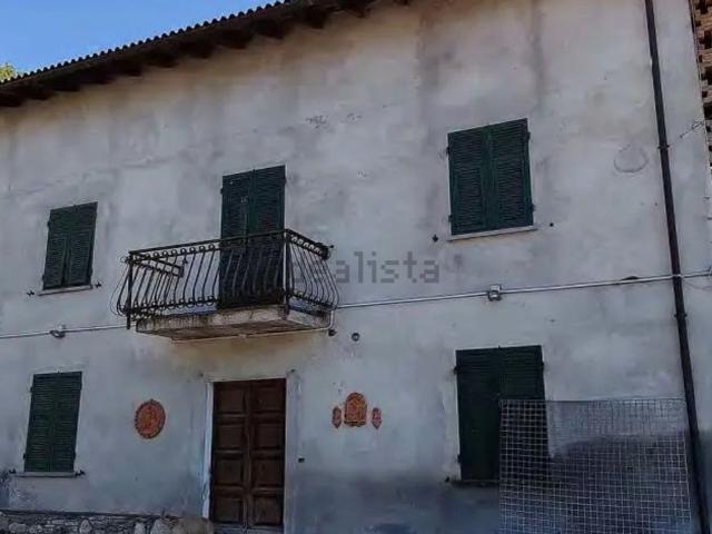Case e ville in vendita di 366 m² in Frazione Bettolino