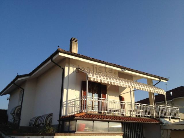 Case e ville in vendita di 367 m²