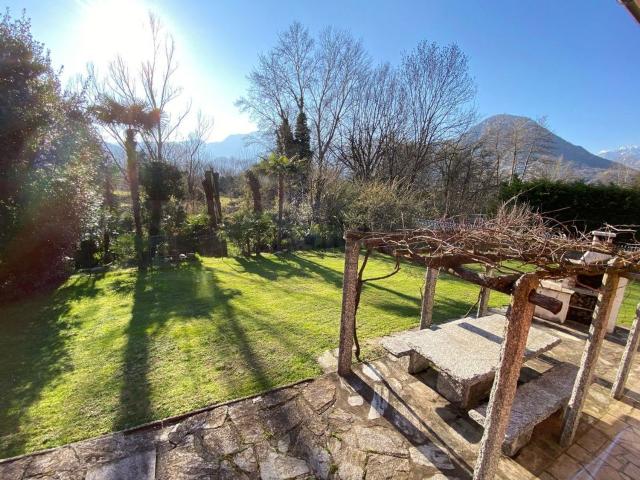 Case e ville in vendita di 368 m² in Via A. Arnold, 17