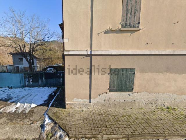 Case e ville in vendita di 369 m² in Via Cantoniera