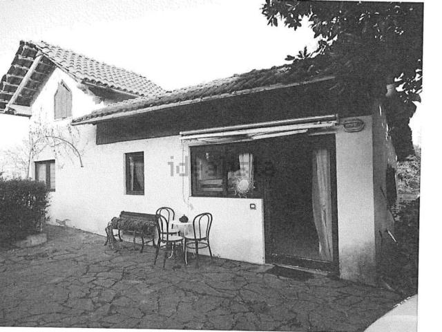 Case e ville in vendita di 369 m² in Via Castello, 39
