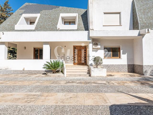Case e ville in vendita di 370 m² in Via Johann Sebastian Bach