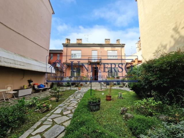 Case e ville in vendita di 370 m² in Via XX Settembre, 7