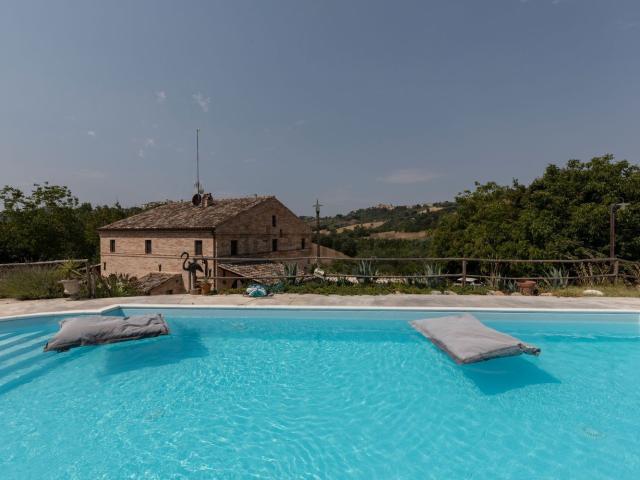 Case e ville in vendita di 370 m² in Contrada Mileto