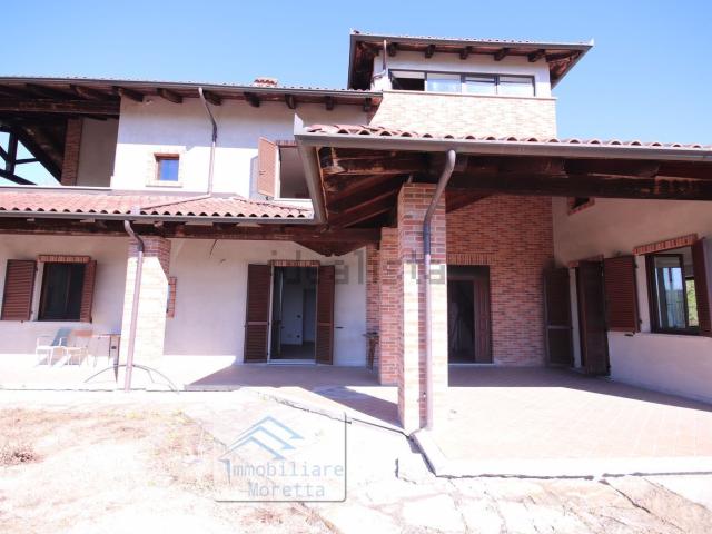Case e ville in vendita di 370 m² in Corso Canale