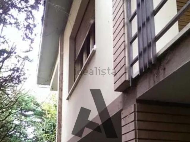 Case e ville in vendita di 370 m² in Piazza Papa Giovanni XXIII