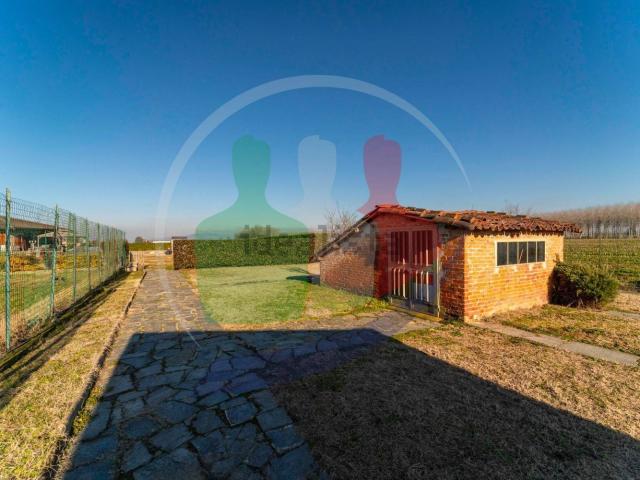 Case e ville in vendita di 371 m² in Via Castelletto, 30