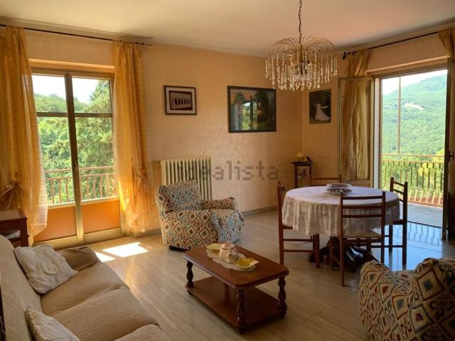 Case e ville in vendita di 372 m² in Contrada Castelluccio