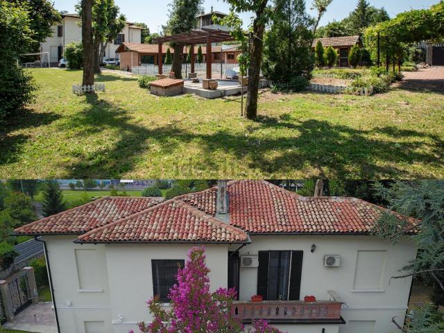 Case e ville in vendita di 373 m²