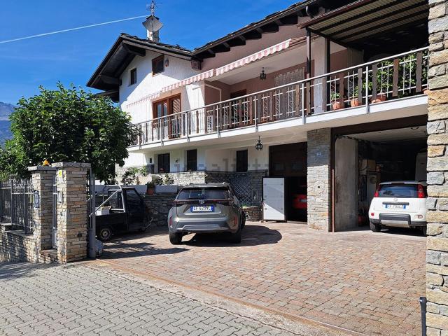 Case e ville in vendita di 374 m² in Frazione Closellinaz