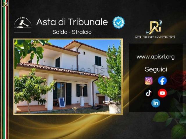 Case e ville in vendita di 374 m² in Strada Comunale Reliscia, 35