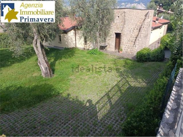Case e ville in vendita di 375 m²