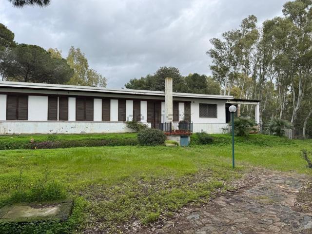 Case e ville in vendita di 378 m² in Via Guglielmo Marconi, 114