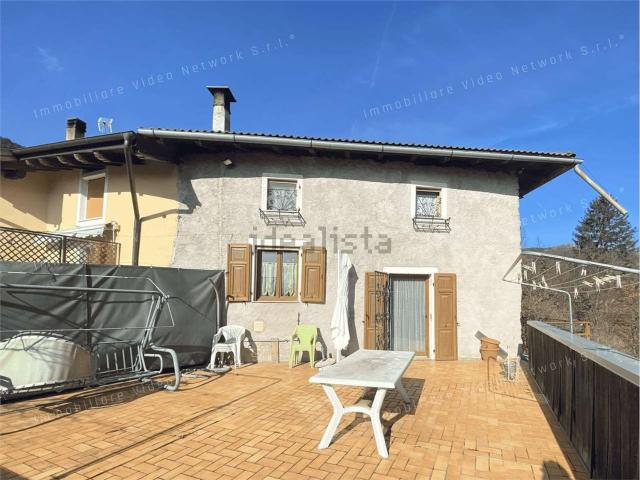 Case e ville in vendita di 379 m² in Via Argentario