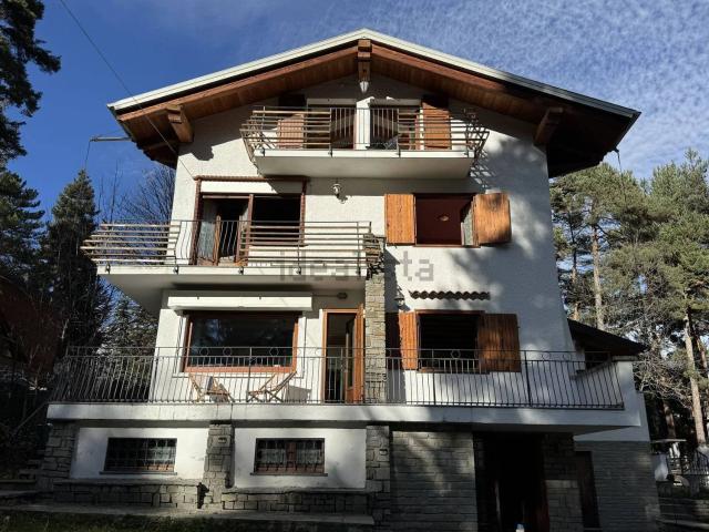 Case e ville in vendita di 380 m²