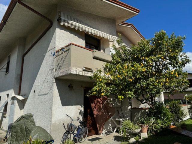 Case e ville in vendita di 380 m²