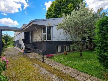 Case e ville in vendita di 380 m² in Via A. Stoppani, 16