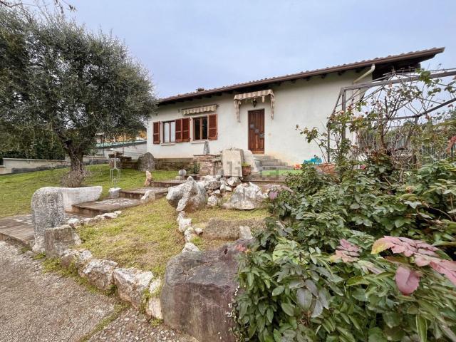Case e ville in vendita di 380 m²
