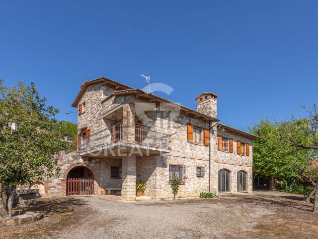 Case e ville in vendita di 380 m² in Corso Giuseppe Garibaldi