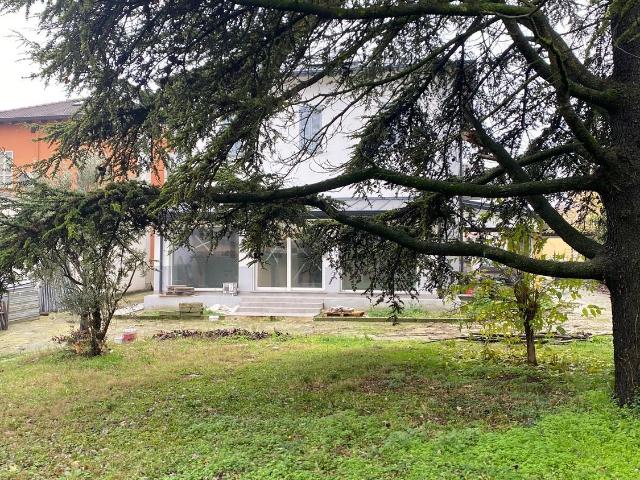 Case e ville in vendita di 380 m² in Strada Statale 9 Via Emilia, 118