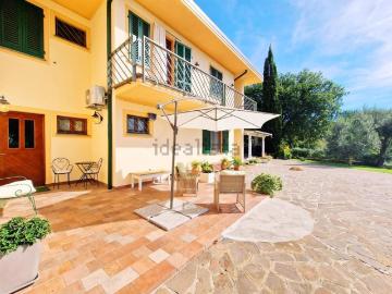 Case e ville in vendita di 380 m² in Strada per San Giuseppe