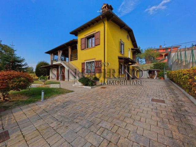 Case e ville in vendita di 381 m²