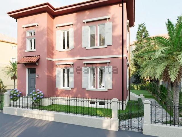 Case e ville in vendita di 381 m² in Via Marsala
