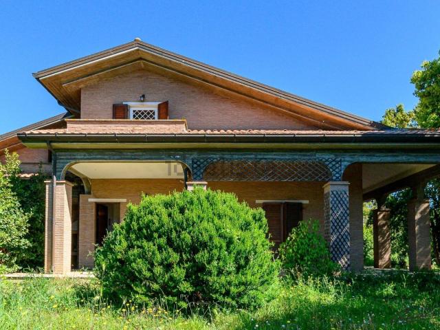 Case e ville in vendita di 382 m²
