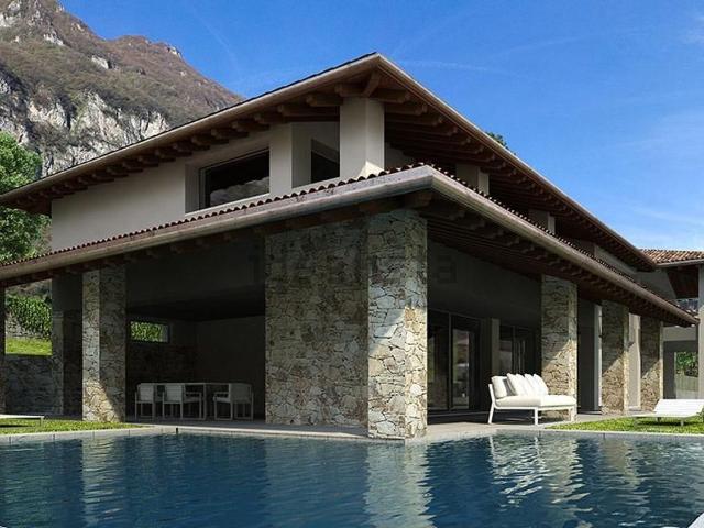 Case e ville in vendita di 382 m² in Via delle Mele