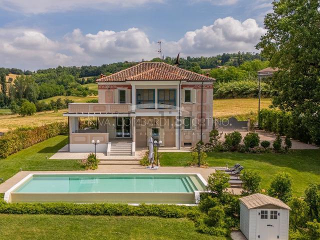 Case e ville in vendita di 384 m²