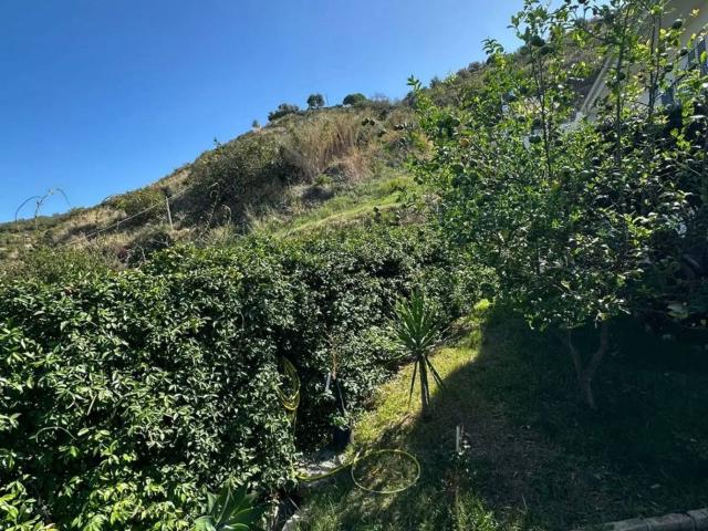 Case e ville in vendita di 384 m² in Contrada le Calate
