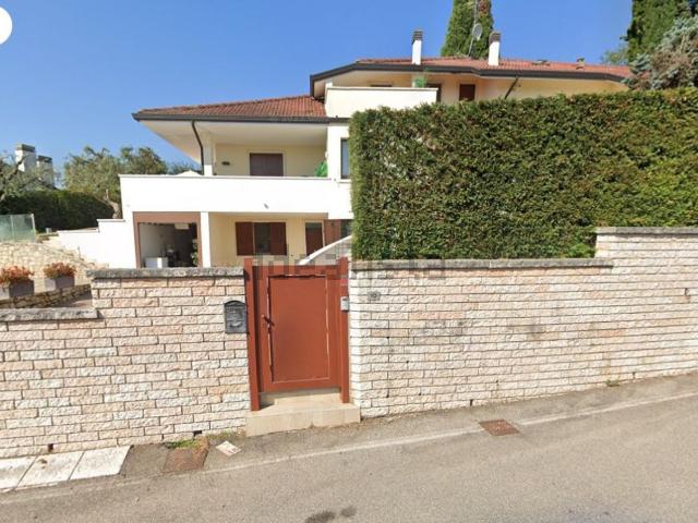 Case e ville in vendita di 385 m² in Via Monte Baldo