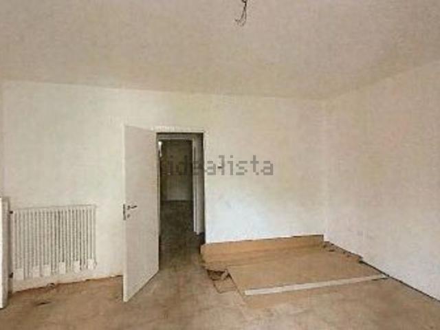 Case e ville in vendita di 385 m² in Via per Cavezzo