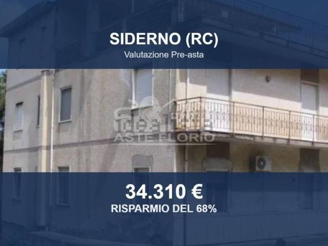 Case e ville in vendita di 386 m² in Via Santimarini