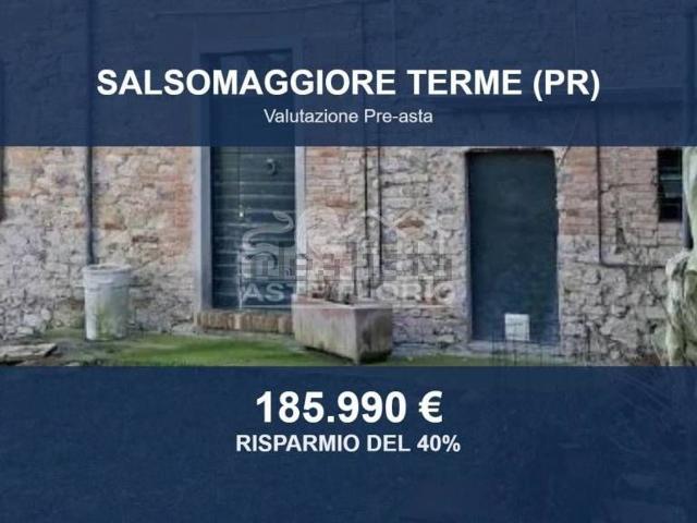Case e ville in vendita di 386 m² in Via Petrolifera, 97
