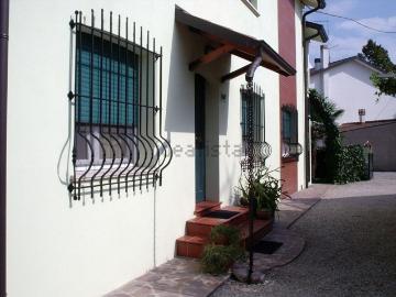 Case e ville in vendita di 386 m² in Viale Idris Ricci