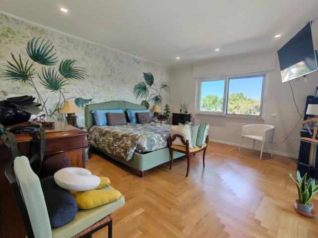Case e ville in vendita di 387 m² in Via di Villa Claudia, 99