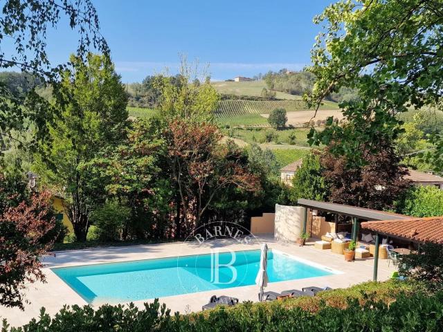 Case e ville in vendita di 387 m² in Via Partigiani
