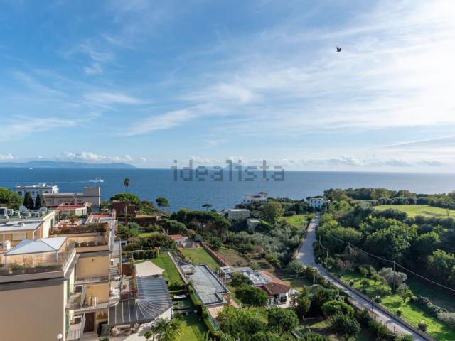 Case e ville in vendita di 387 m² in Viale Costa