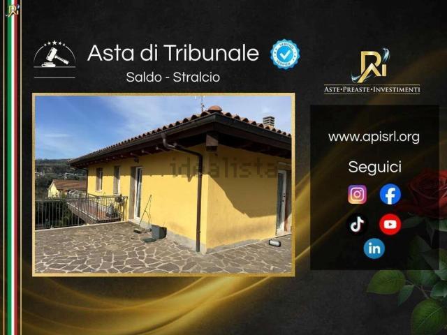 Case e ville in vendita di 388 m² in Via Sant&apos Angelo, 9
