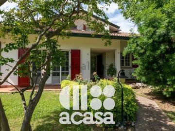 Case e ville in vendita di 388 m² in Via Rigossa Sinistra, 45
