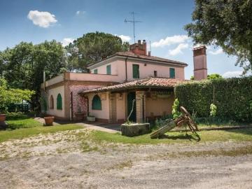 Case e ville in vendita di 389 m²