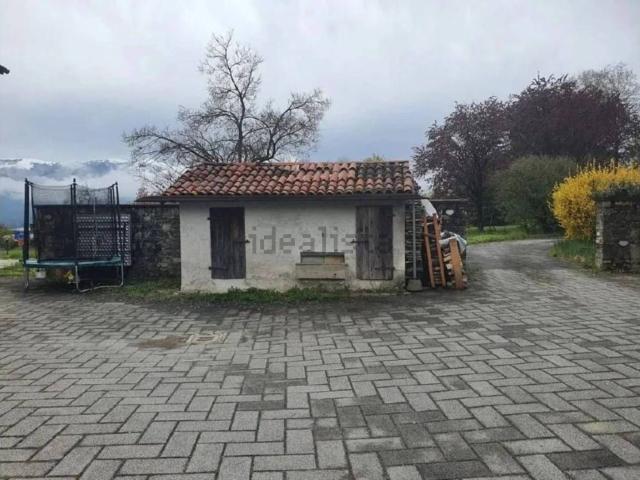 Case e ville in vendita di 389 m² in Via Salce, 171
