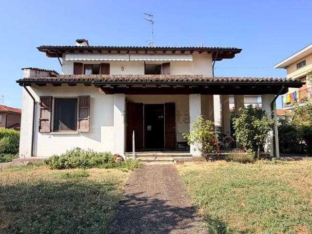 Case e ville in vendita di 390 m²